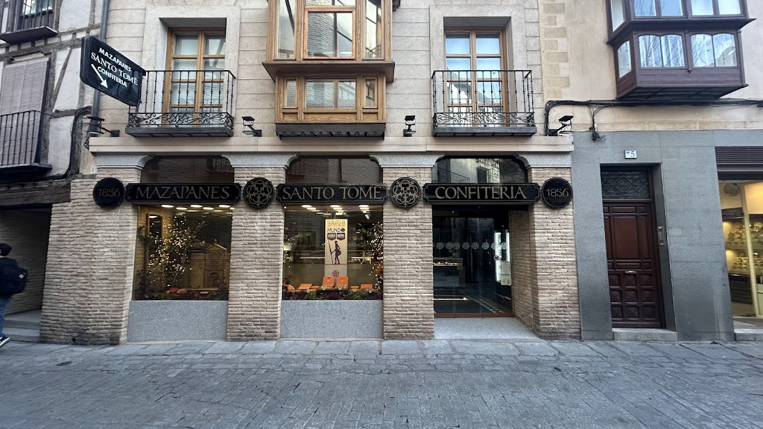サント・トメ本店